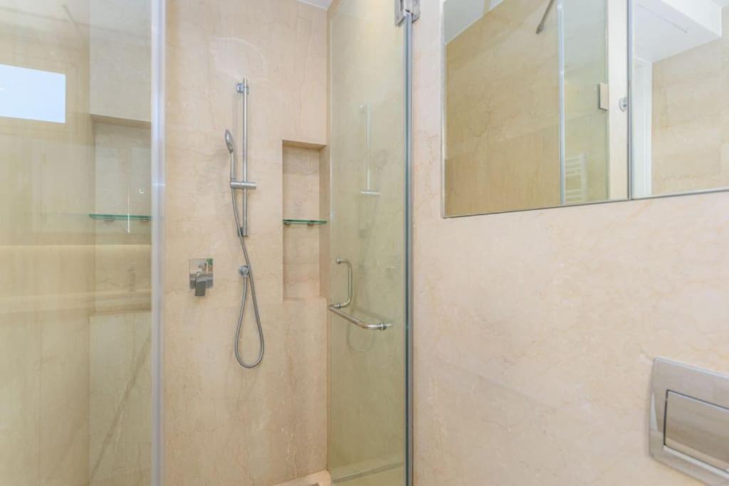 Aphrodite 2-bedroom In Mar Mkhayel Apartment *